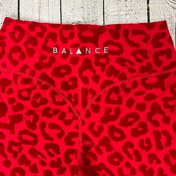BALANCE ATHLETICA Lux Rider Biker Shorts Velvet Cheetah Print - Picture 3 of 4